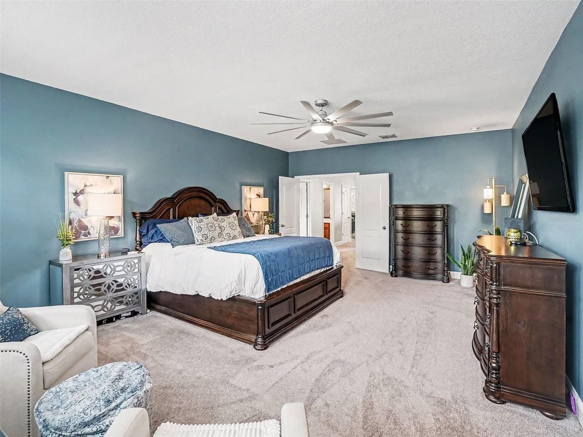 551 SKY TOP DRIVE — photo 18 of 42
