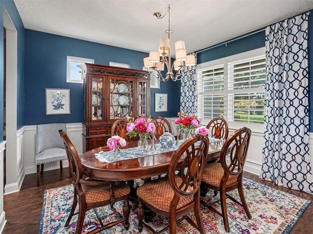 551 SKY TOP DRIVE — photo 4 of 42