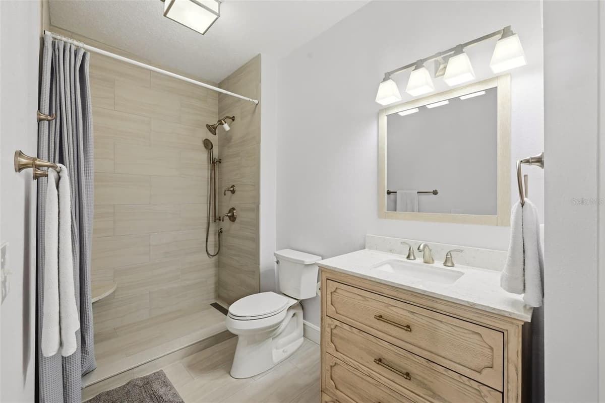 239 LONGVIEW AVENUE — photo 30 of 58