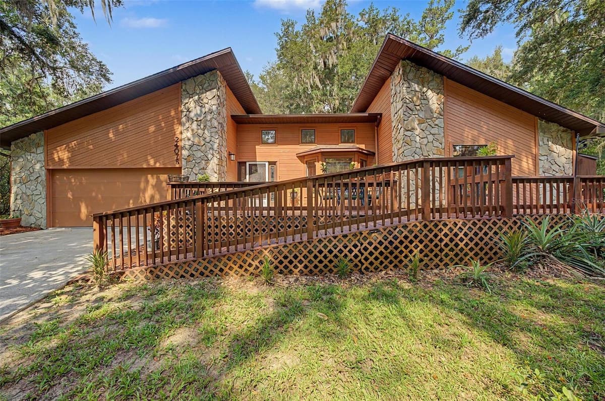 24075 WINDING CREEK DRIVE — photo 6 of 50