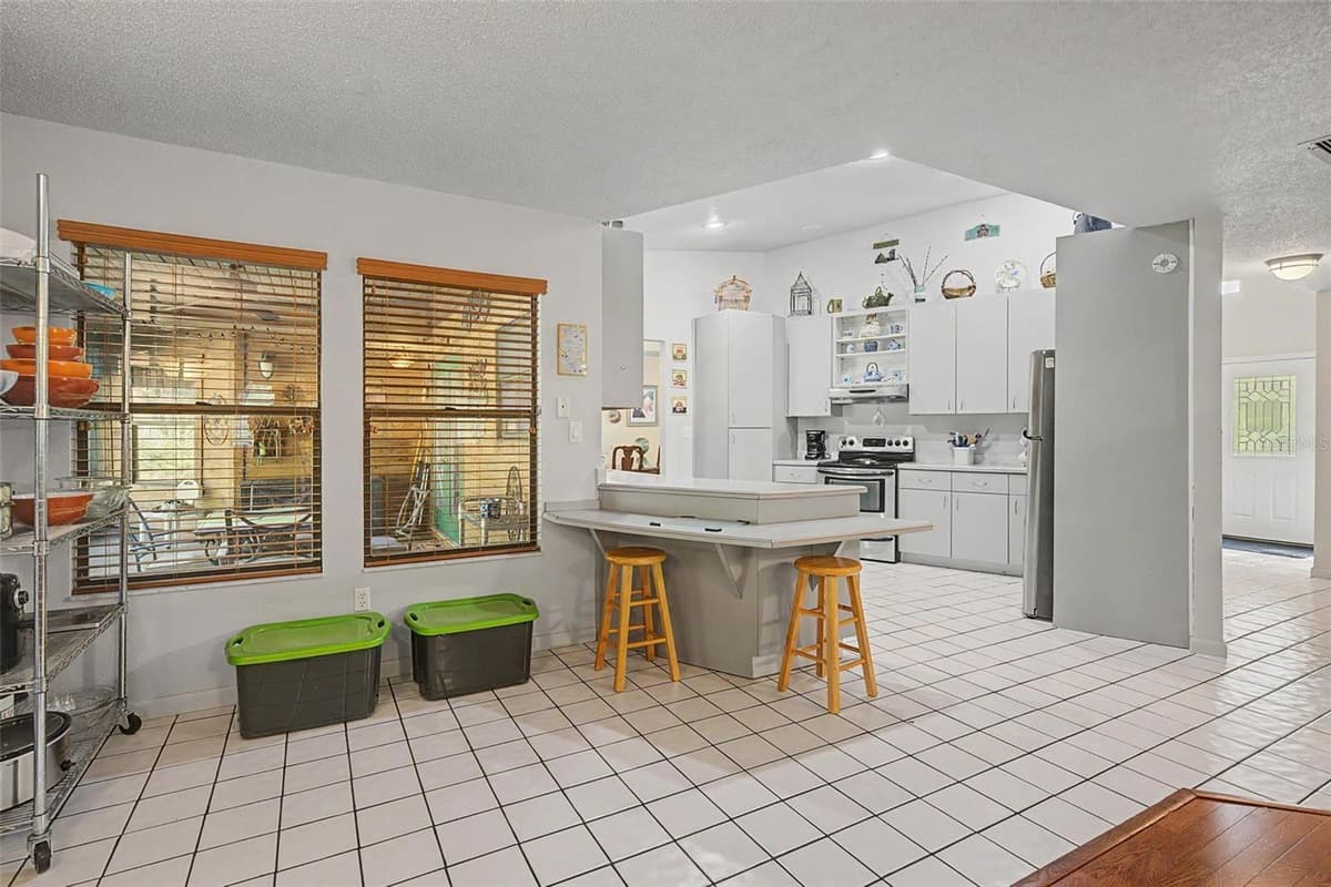 24075 WINDING CREEK DRIVE — photo 19 of 50