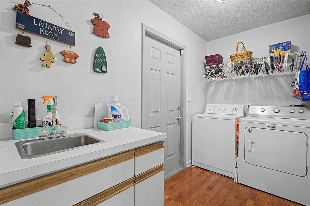 24075 WINDING CREEK DRIVE — photo 35 of 50