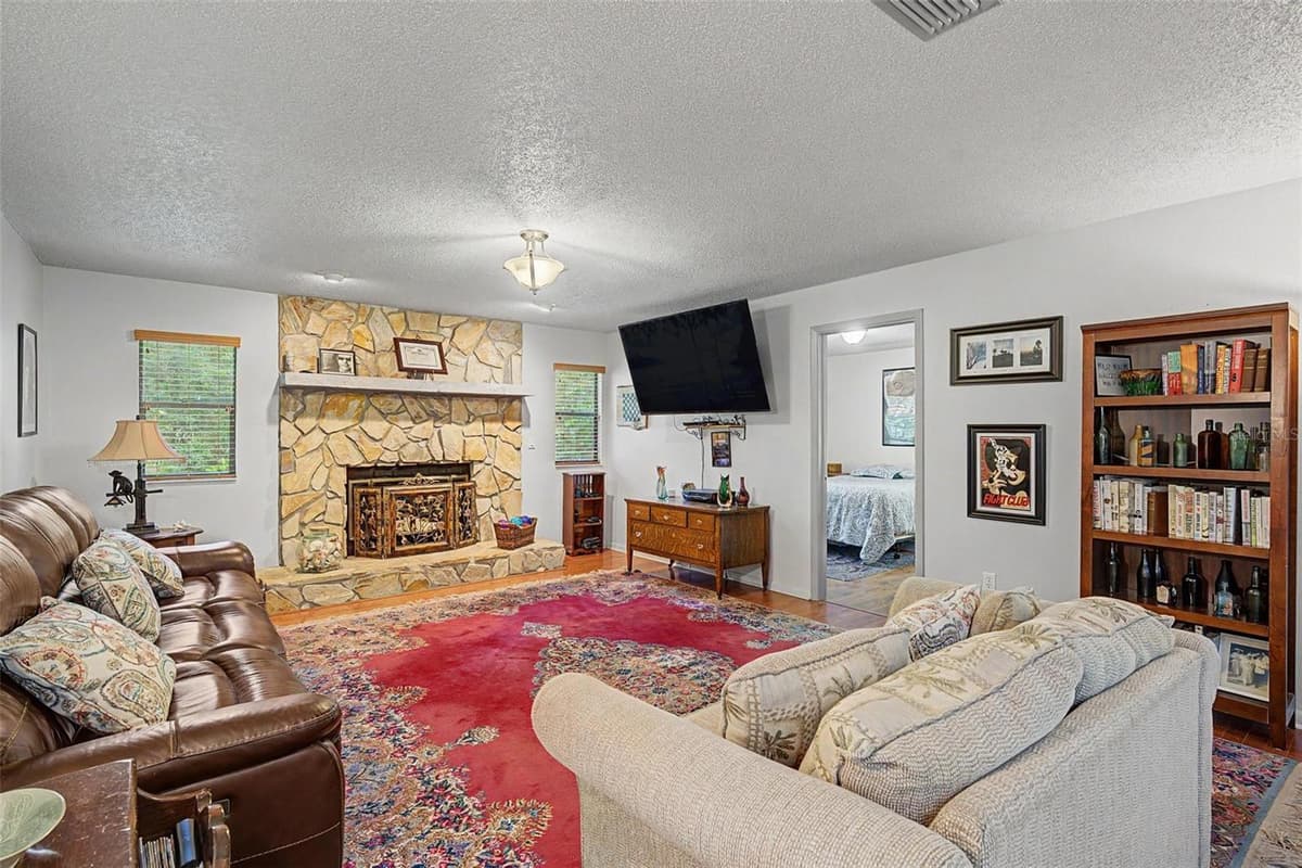 24075 WINDING CREEK DRIVE — photo 21 of 50