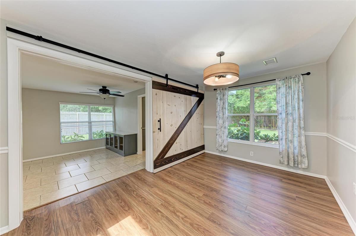 3138 WILLIAMSBURG STREET — photo 18 of 68