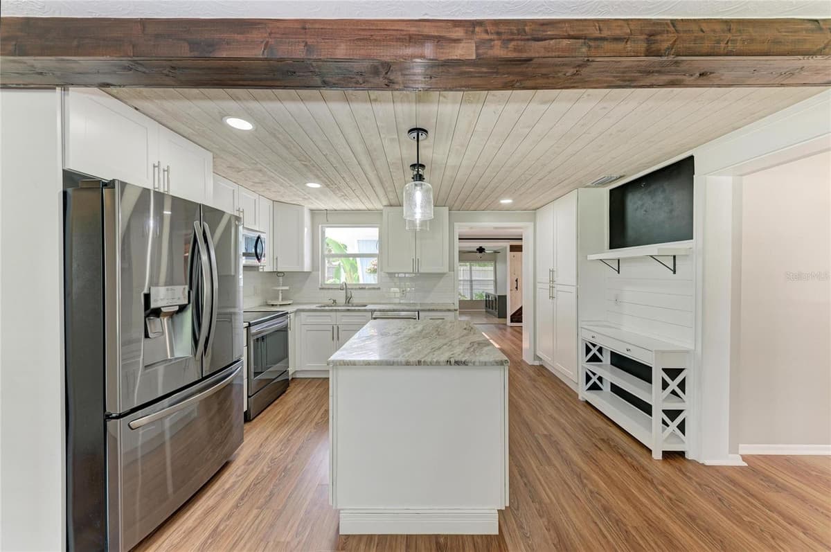 3138 WILLIAMSBURG STREET — photo 14 of 68