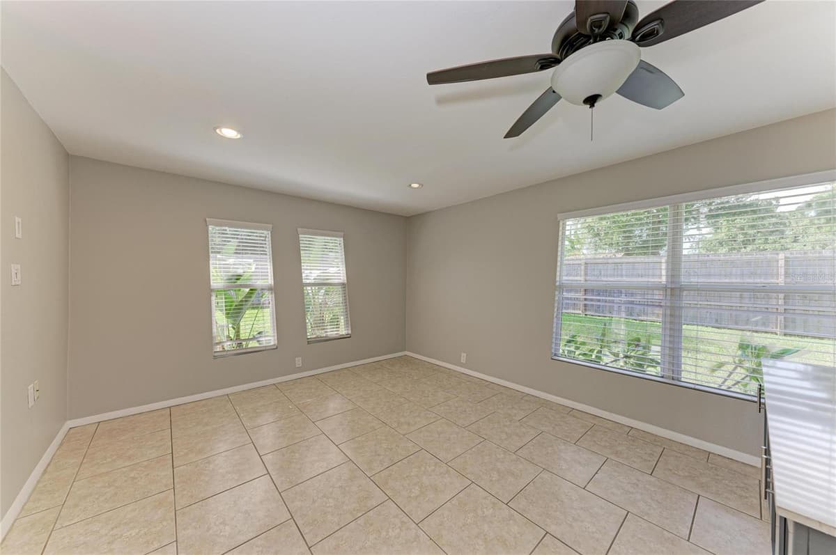 3138 WILLIAMSBURG STREET — photo 36 of 68