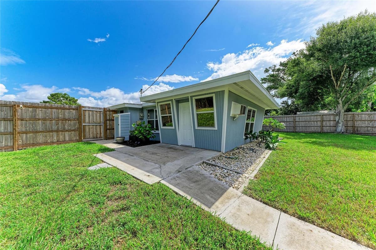 3138 WILLIAMSBURG STREET — photo 43 of 68