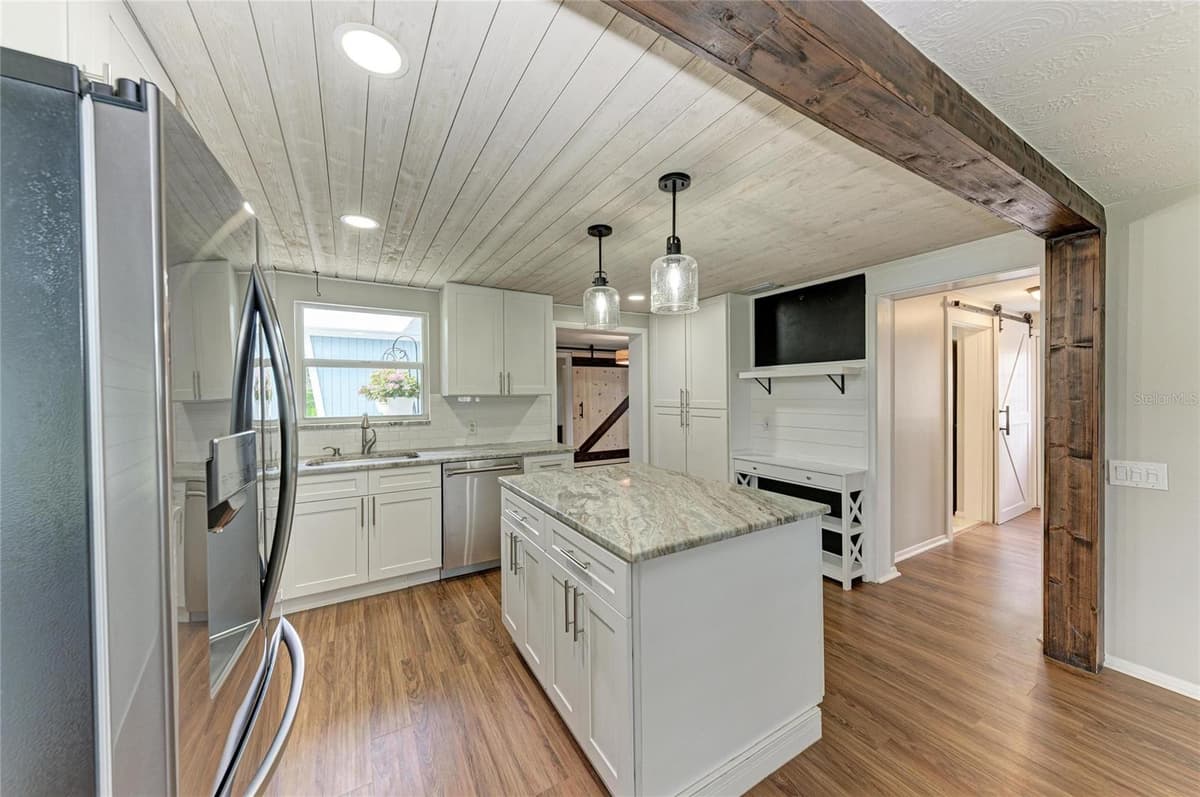3138 WILLIAMSBURG STREET — photo 15 of 68