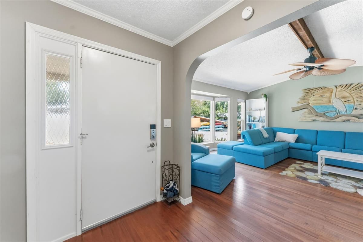 6355 SEBRING STREET — photo 10 of 65
