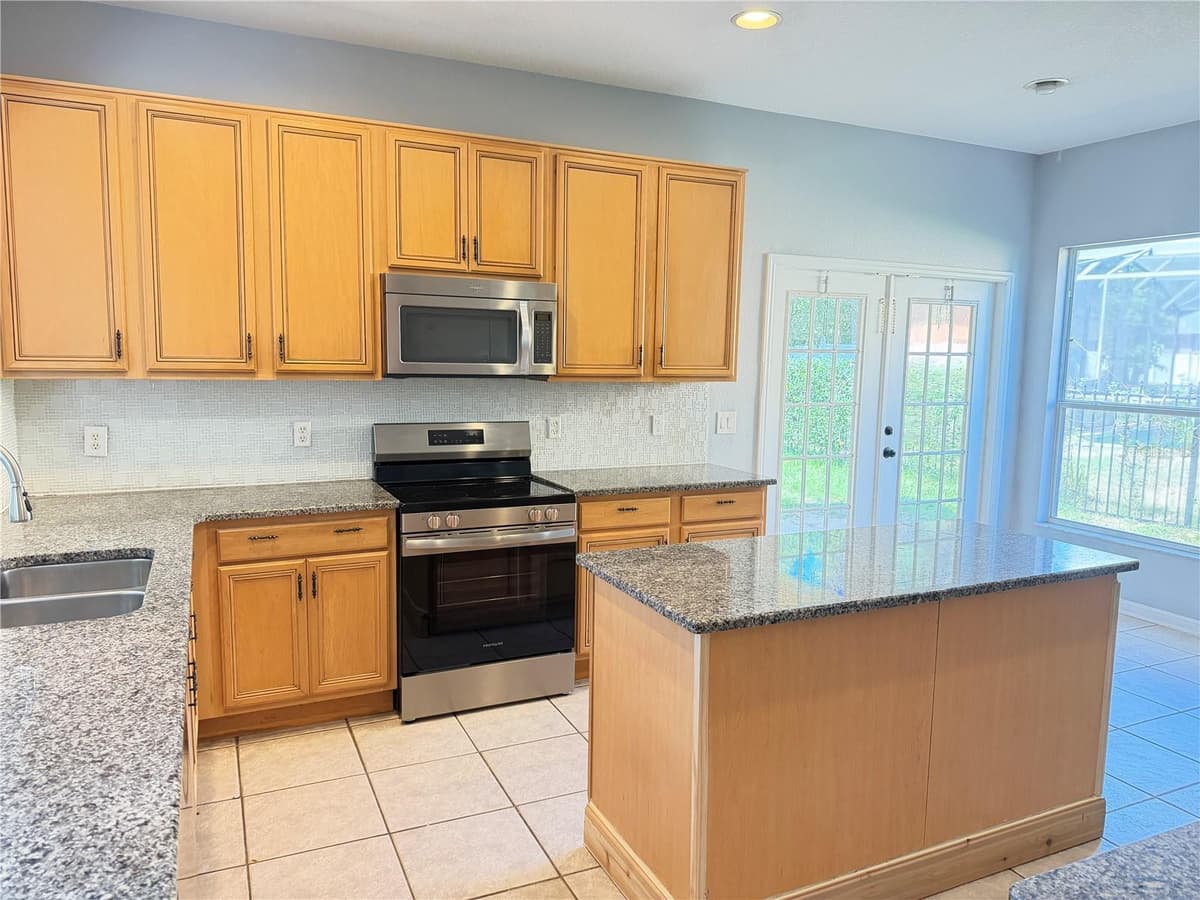 706 STRIHAL LOOP — photo 4 of 28