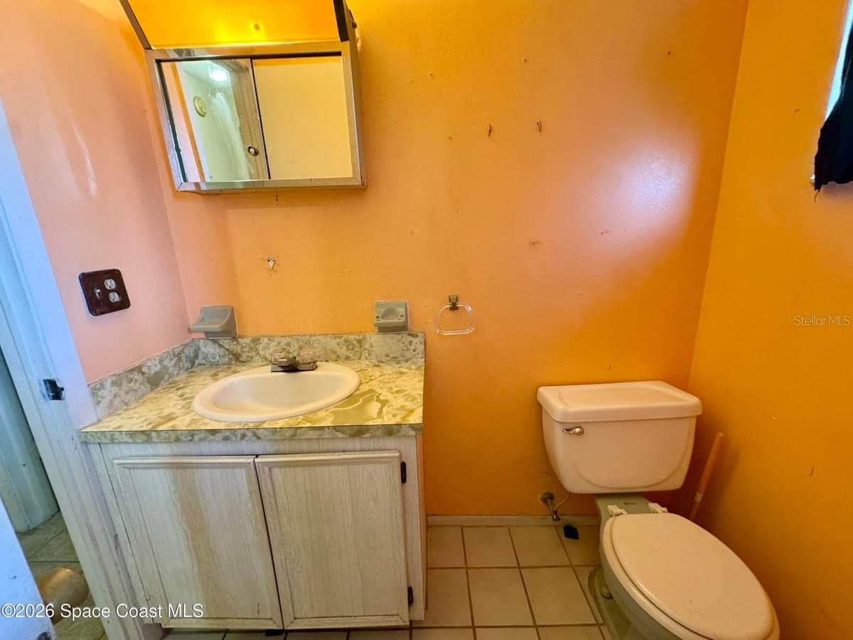 125 ROSILAND COURT — photo 8 of 20