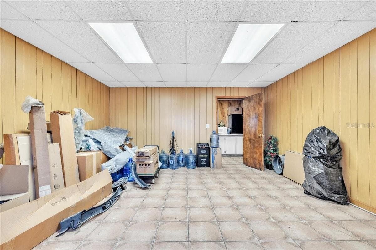 23415 JANICE AVENUE — photo 40 of 52