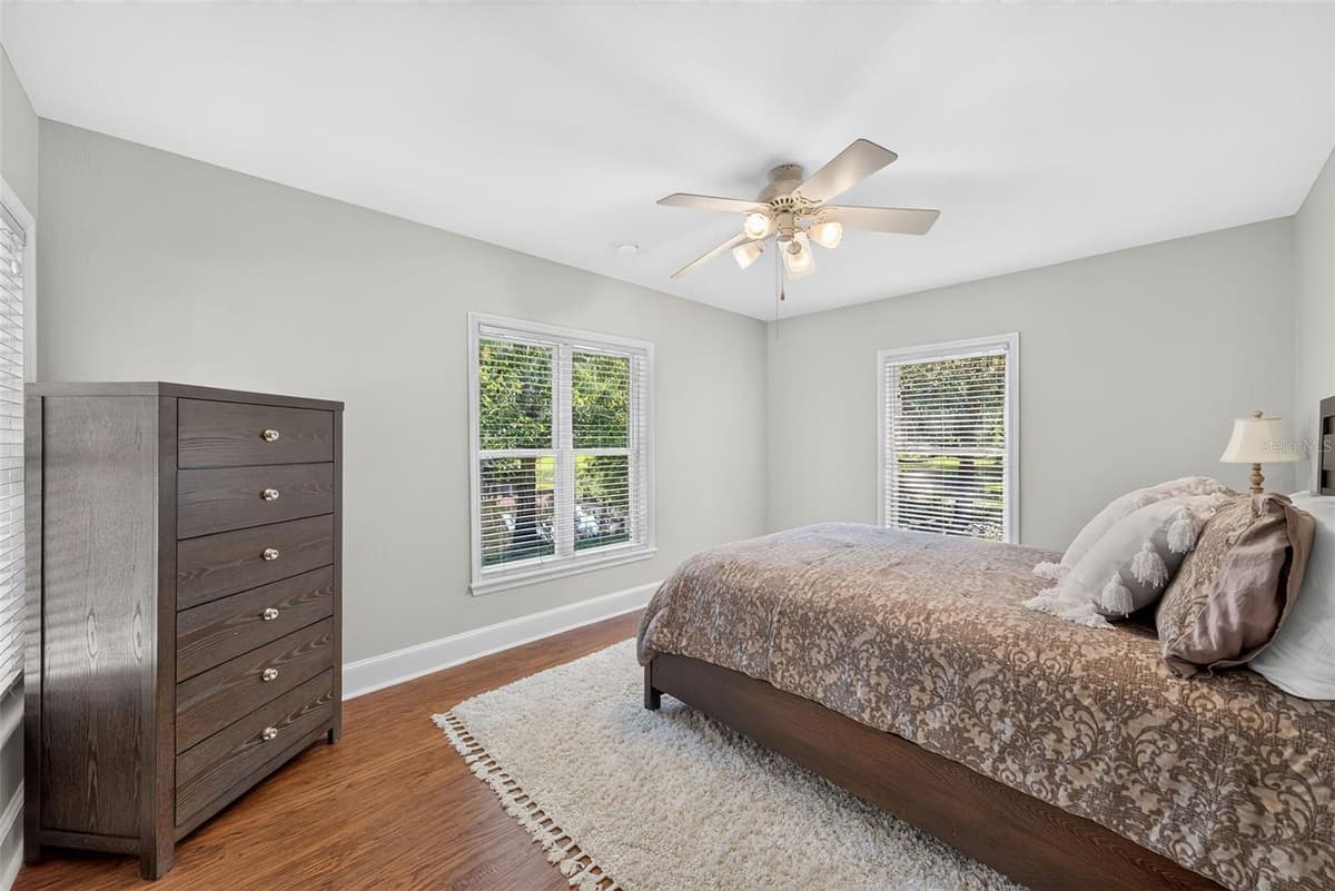 12085 SANDY SHORES DRIVE — photo 28 of 48