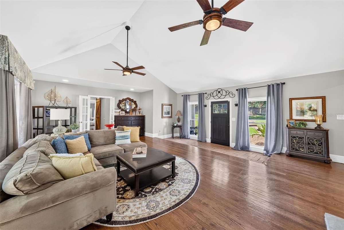 12085 SANDY SHORES DRIVE — photo 6 of 48