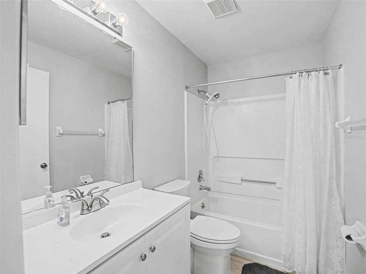 2005 GARDENIA LANDINGS LANE — photo 17 of 27