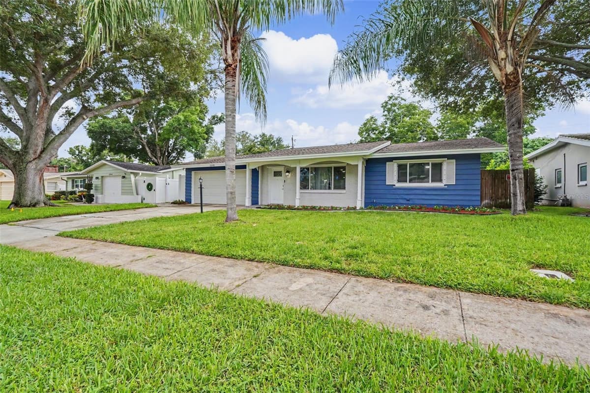 1340 WILLIAMS DRIVE — photo 3 of 43