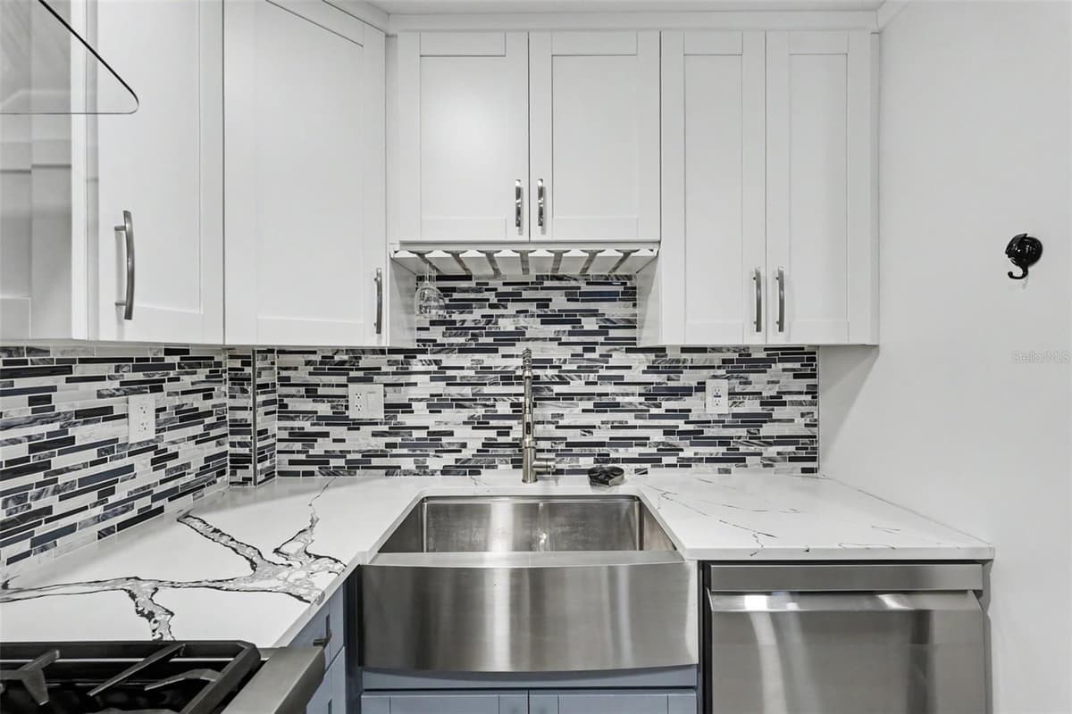 1340 WILLIAMS DRIVE — photo 13 of 43