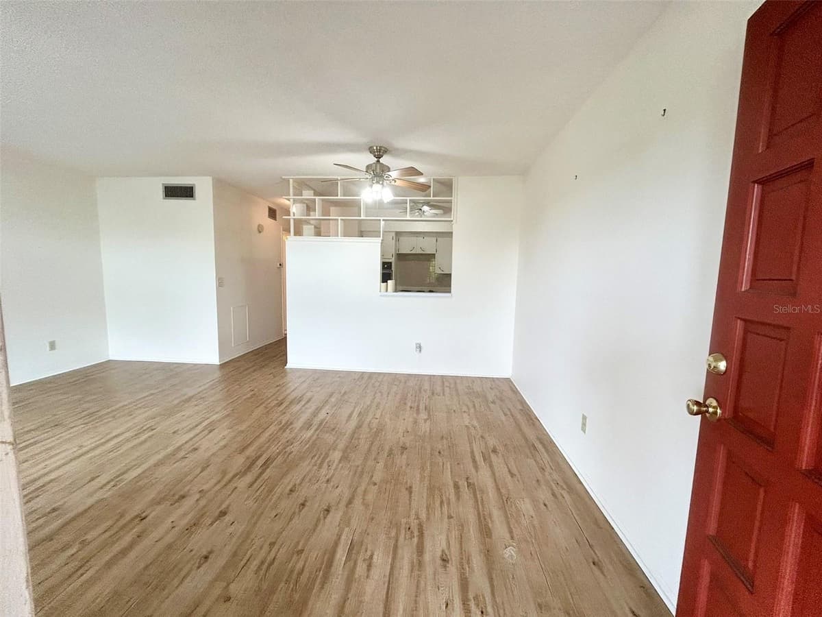 2331 FINLANDIA LANE — photo 5 of 33