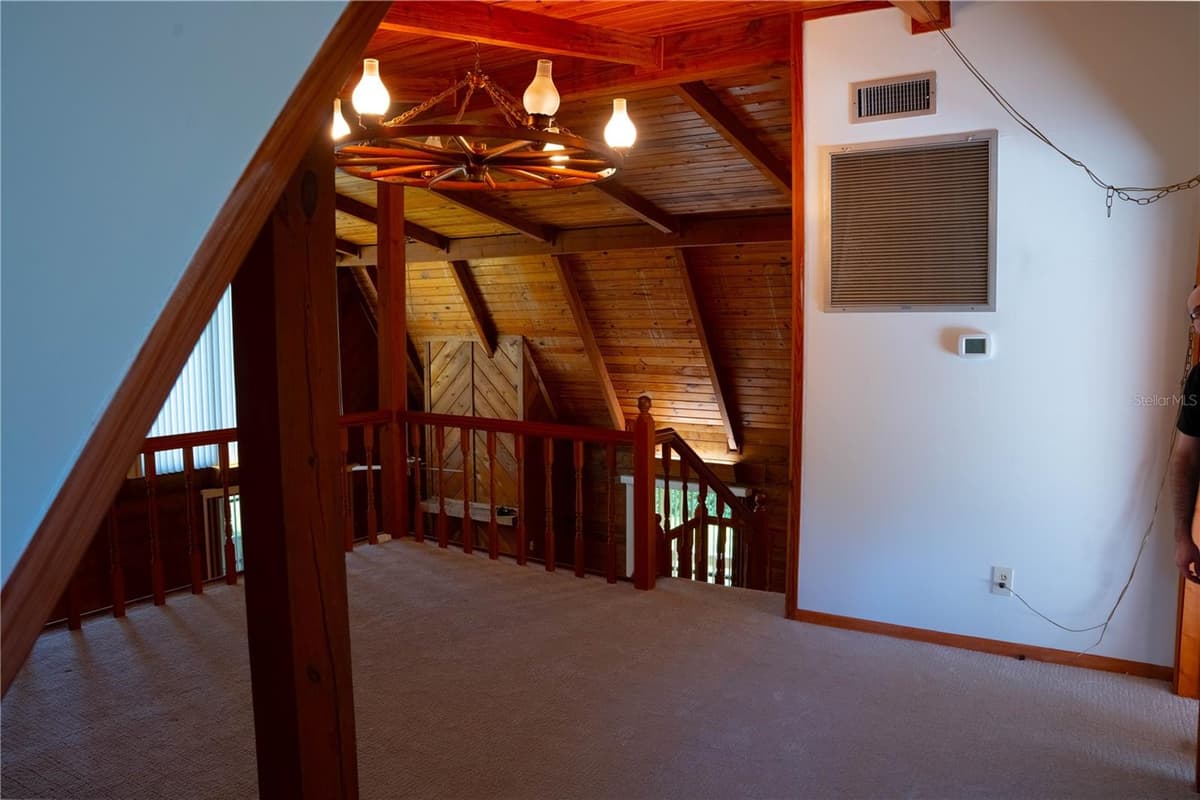 122 COWPEN LANE — photo 35 of 58