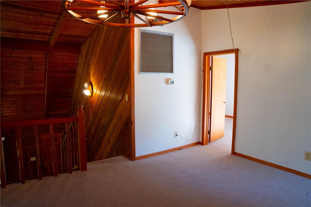 122 COWPEN LANE — photo 34 of 58