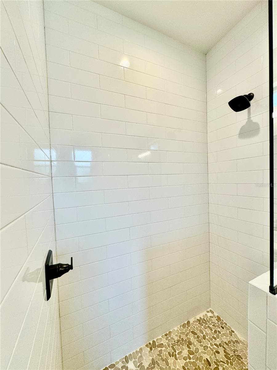 481 WENLOCK STREET — photo 39 of 58