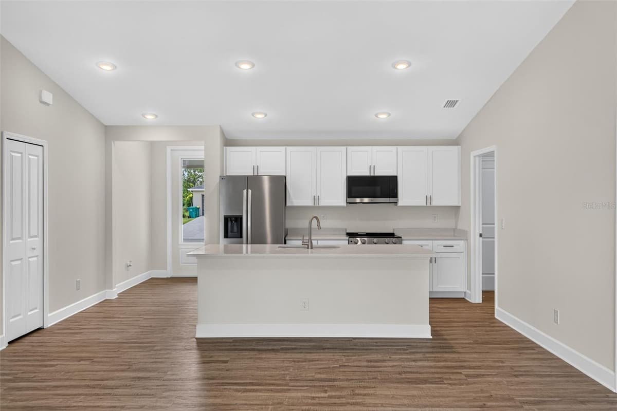 147 FLANDERS STREET — photo 3 of 26