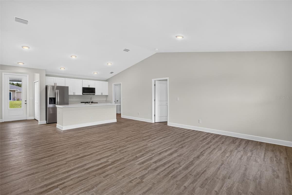 147 FLANDERS STREET — photo 4 of 26