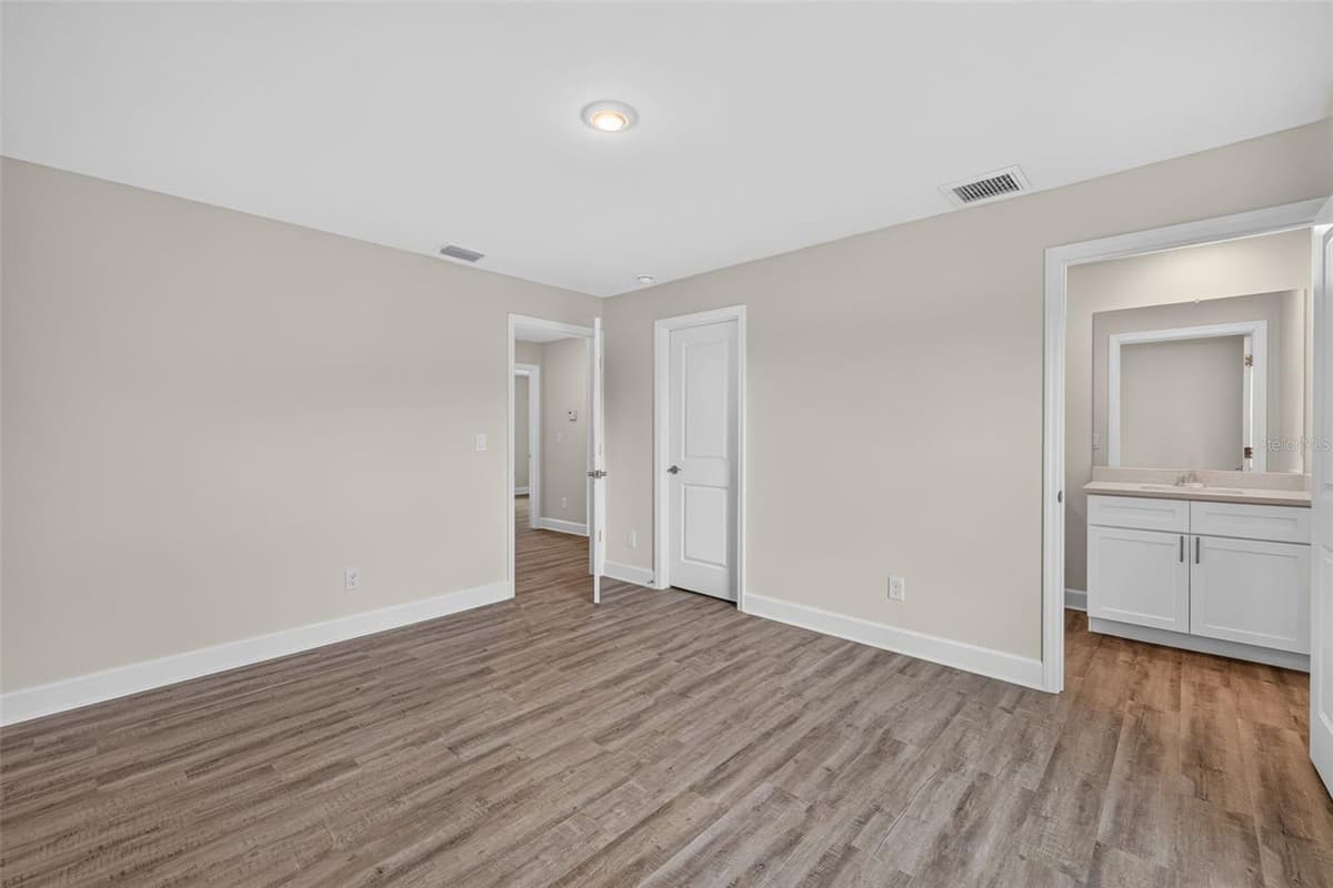 147 FLANDERS STREET — photo 17 of 26