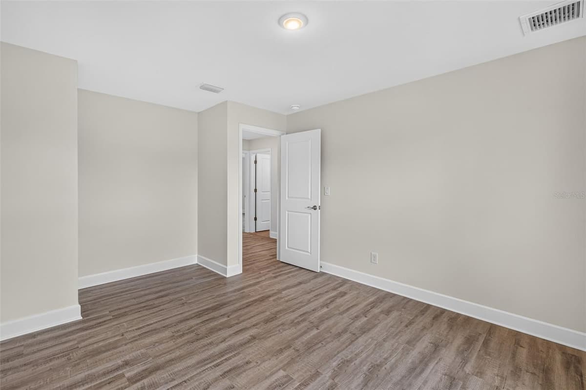147 FLANDERS STREET — photo 11 of 26