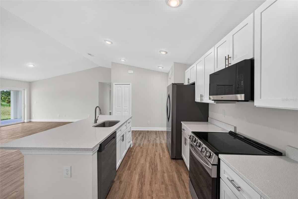 147 FLANDERS STREET — photo 5 of 26