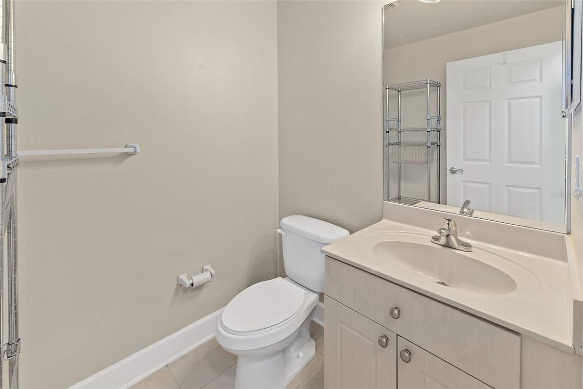 150 PORTSIDE AVENUE — photo 17 of 32
