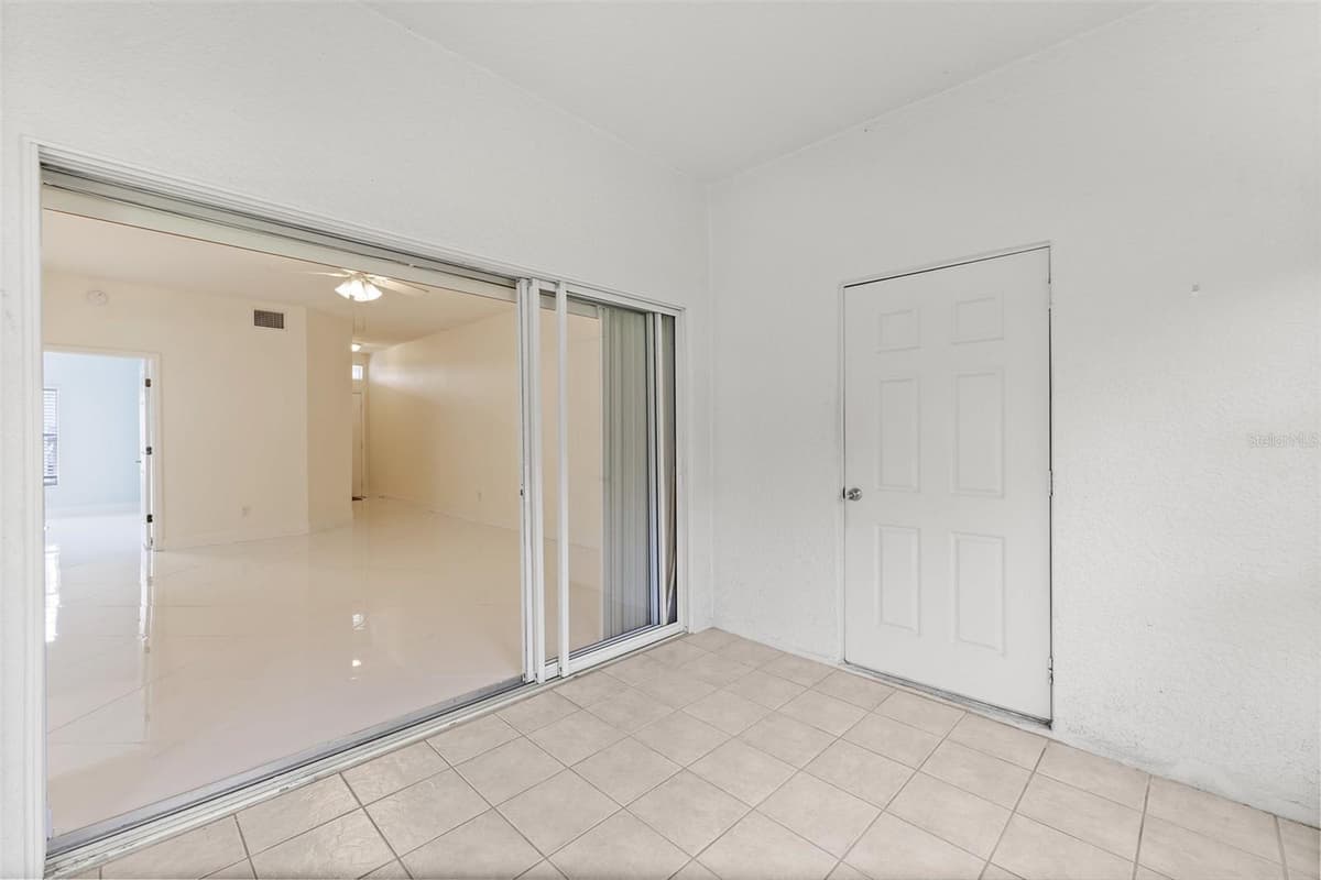 150 PORTSIDE AVENUE — photo 19 of 32