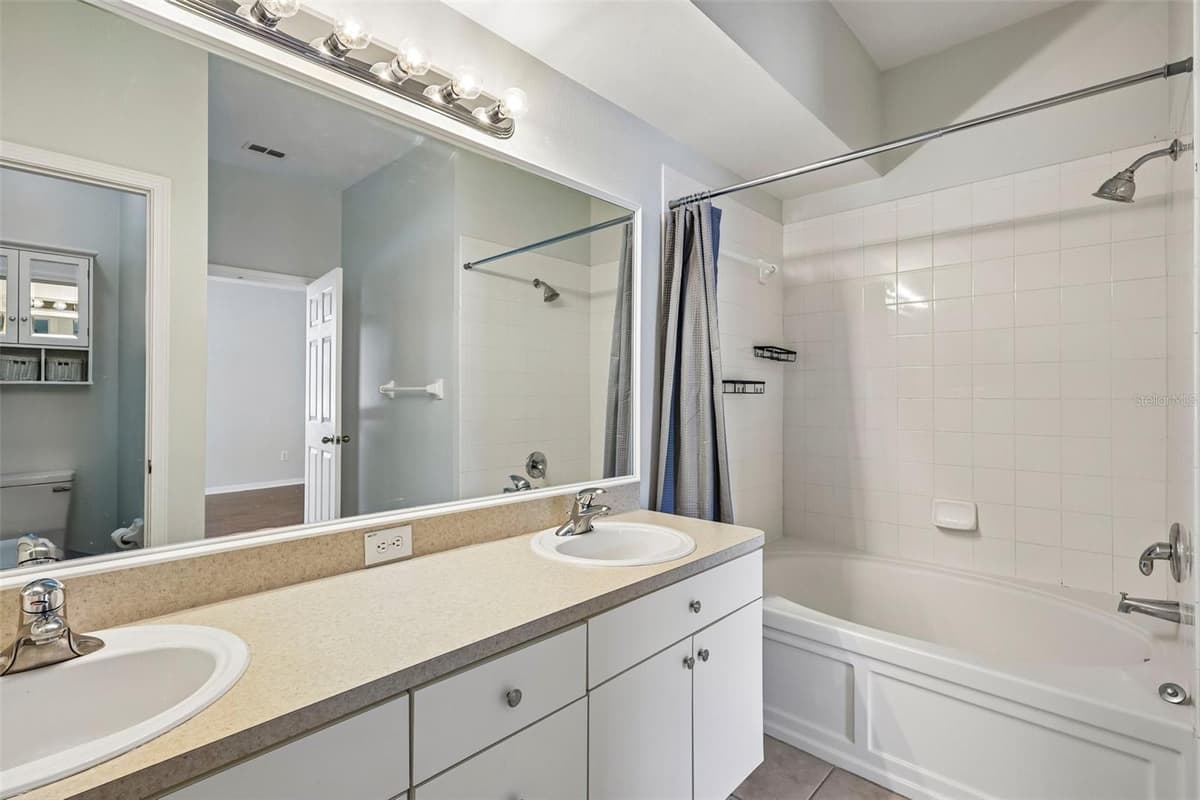 2510 BUTTERFLY LANDING DRIVE — photo 18 of 28