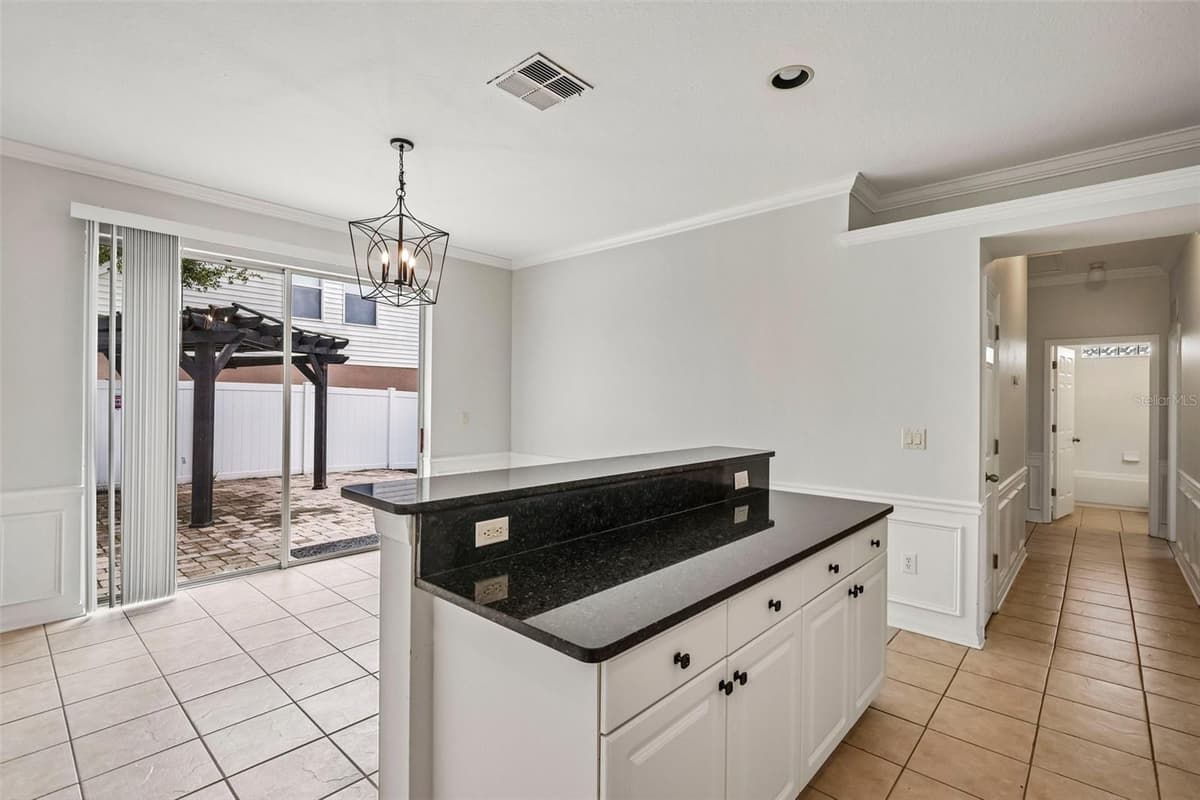 2510 BUTTERFLY LANDING DRIVE — photo 10 of 28