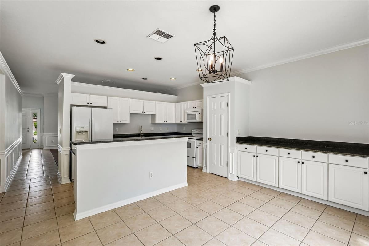 2510 BUTTERFLY LANDING DRIVE — photo 11 of 28