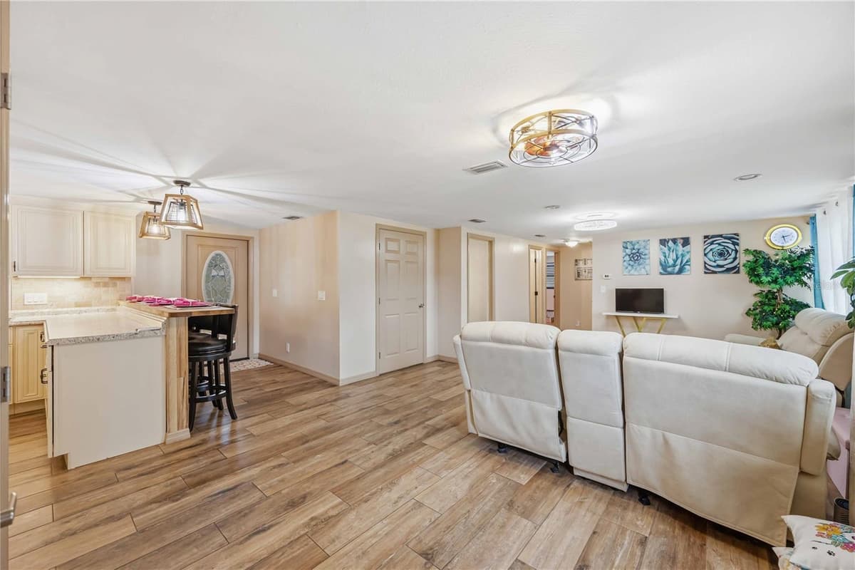 8362 PELICAN ROAD — photo 4 of 30