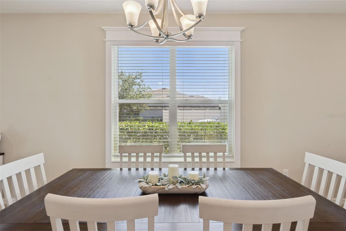 253 SPARROW HAWK DRIVE — photo 9 of 34