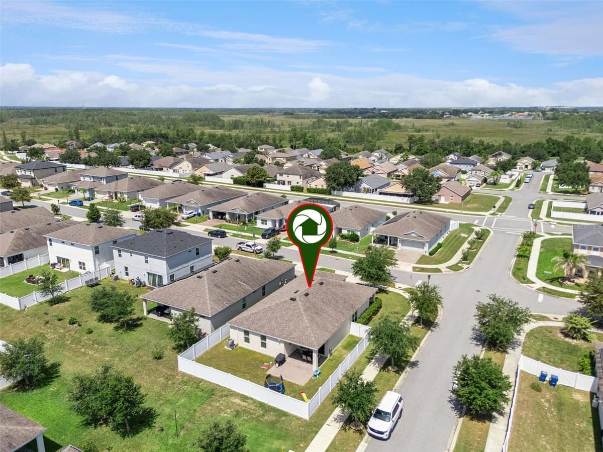 253 SPARROW HAWK DRIVE — photo 33 of 34