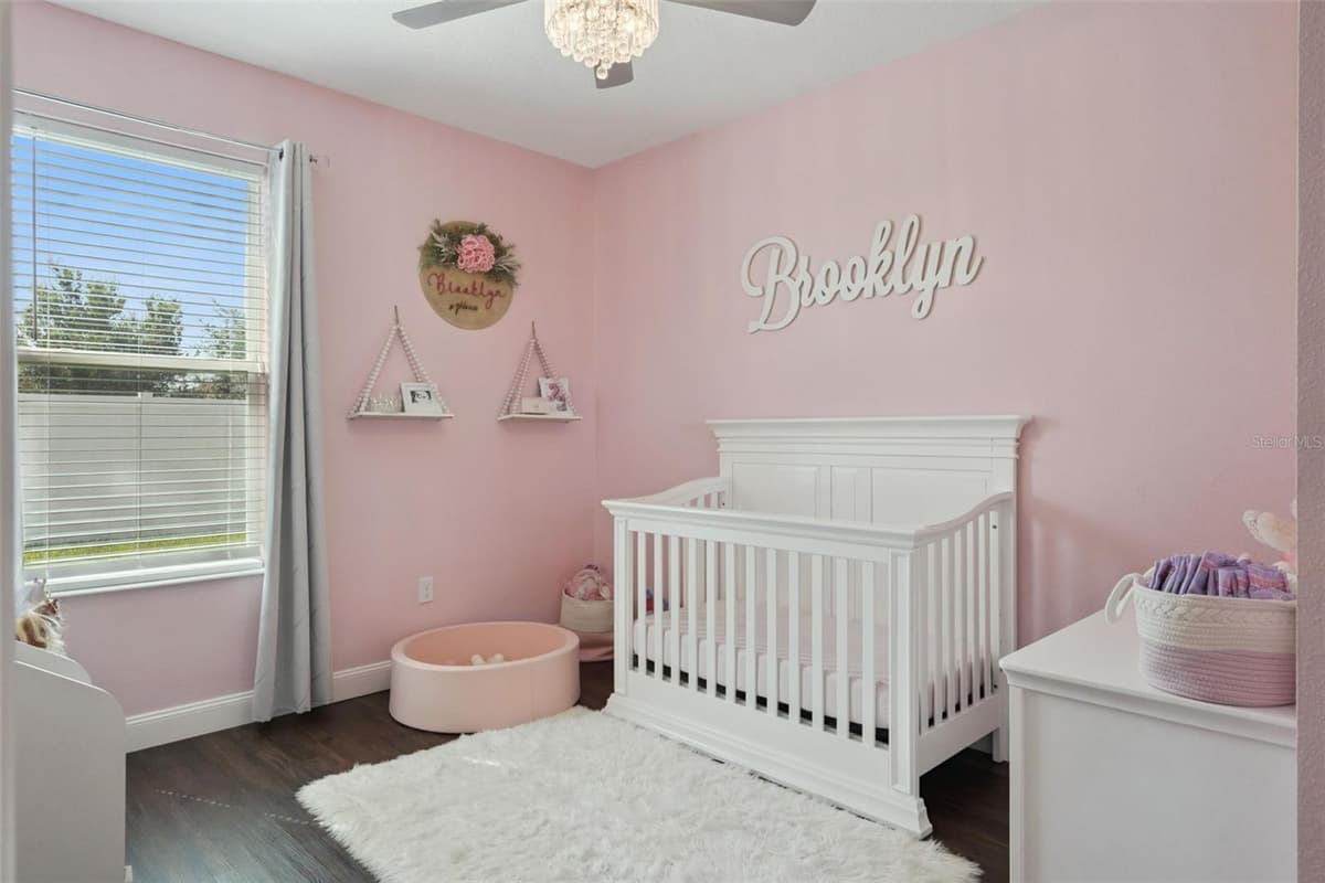 253 SPARROW HAWK DRIVE — photo 18 of 34