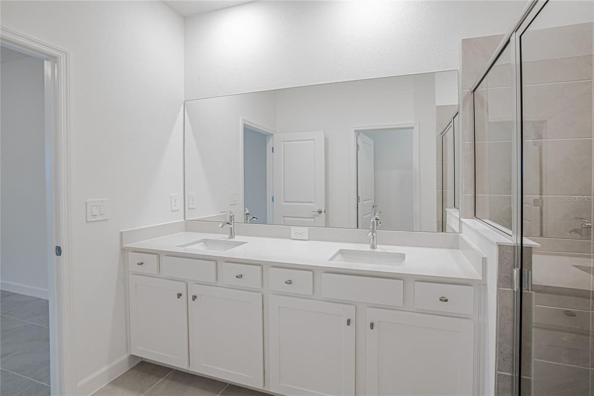 13314 GRASSMERE COURT — photo 44 of 57
