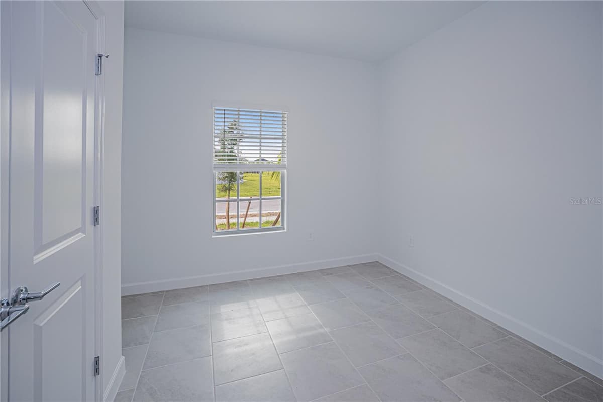 13314 GRASSMERE COURT — photo 18 of 57