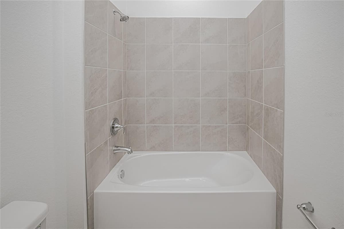 13314 GRASSMERE COURT — photo 36 of 57