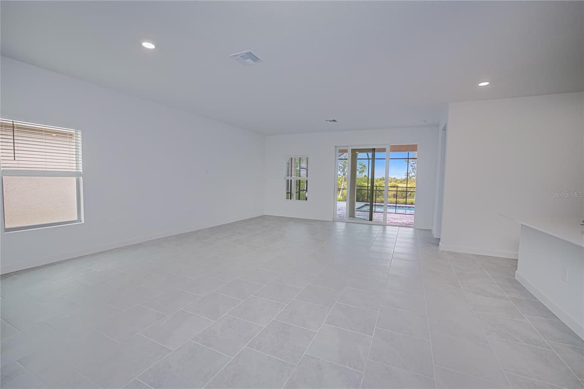 13314 GRASSMERE COURT — photo 9 of 57