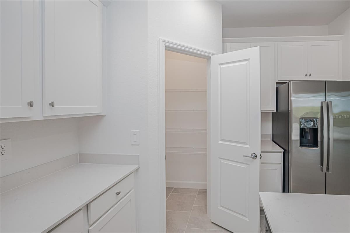 13314 GRASSMERE COURT — photo 17 of 57