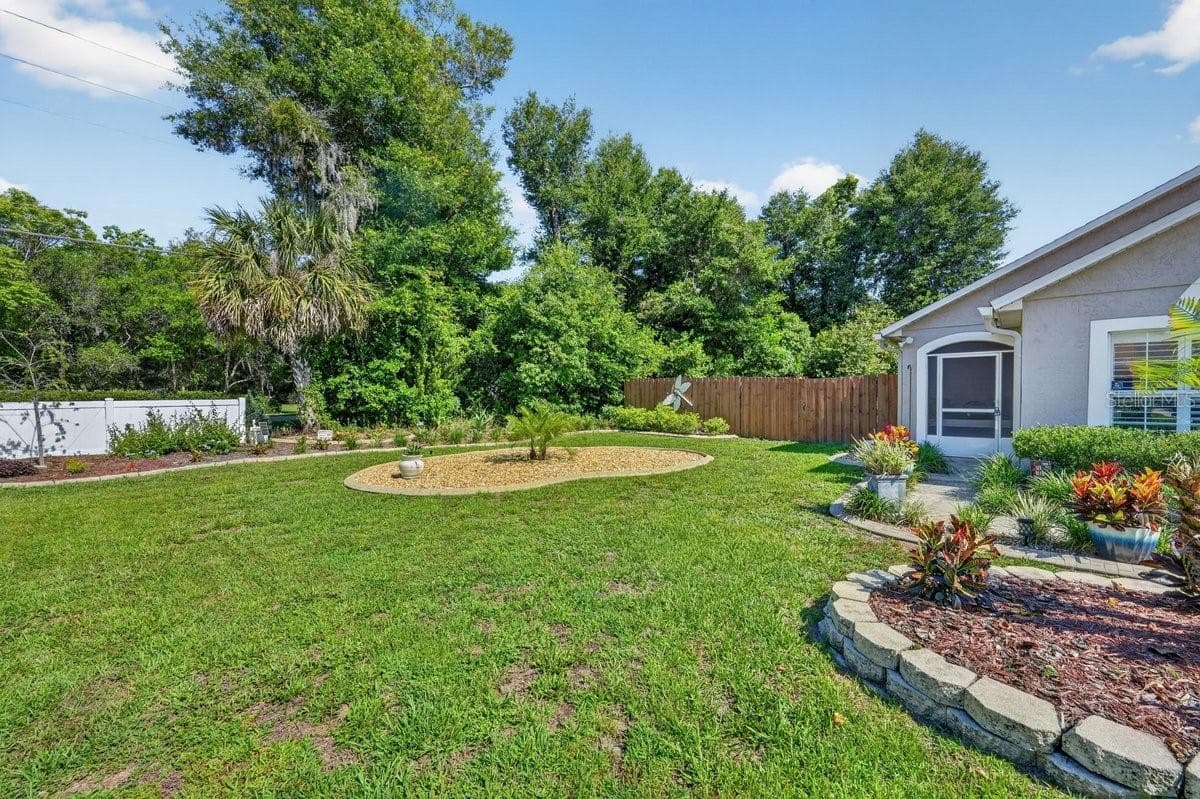 614 JOHN THOMAS AVENUE — photo 12 of 48