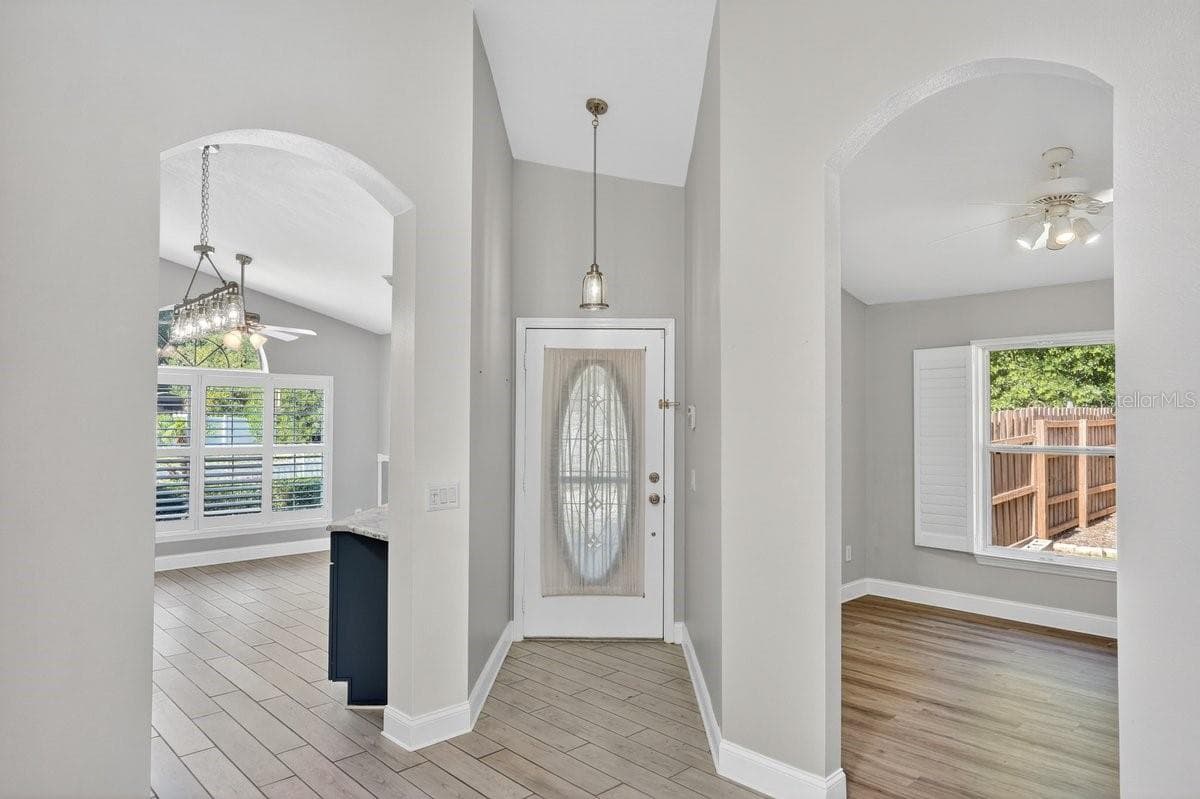 614 JOHN THOMAS AVENUE — photo 15 of 48