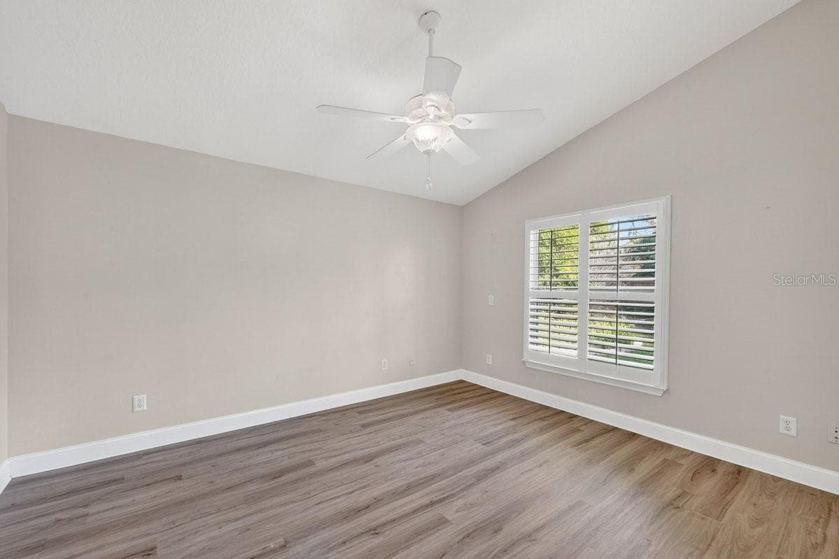 614 JOHN THOMAS AVENUE — photo 26 of 48