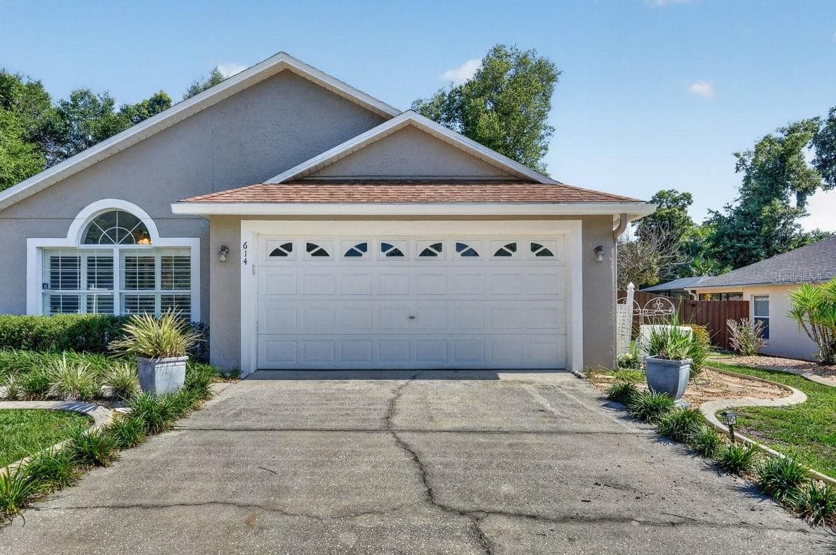 614 JOHN THOMAS AVENUE — photo 43 of 48