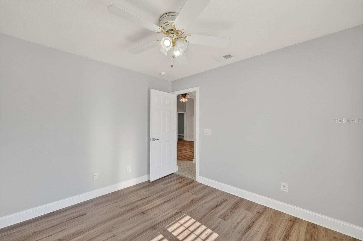 614 JOHN THOMAS AVENUE — photo 22 of 48