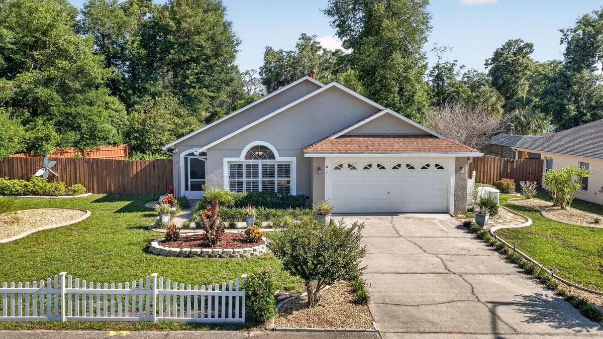 614 JOHN THOMAS AVENUE — photo 38 of 48